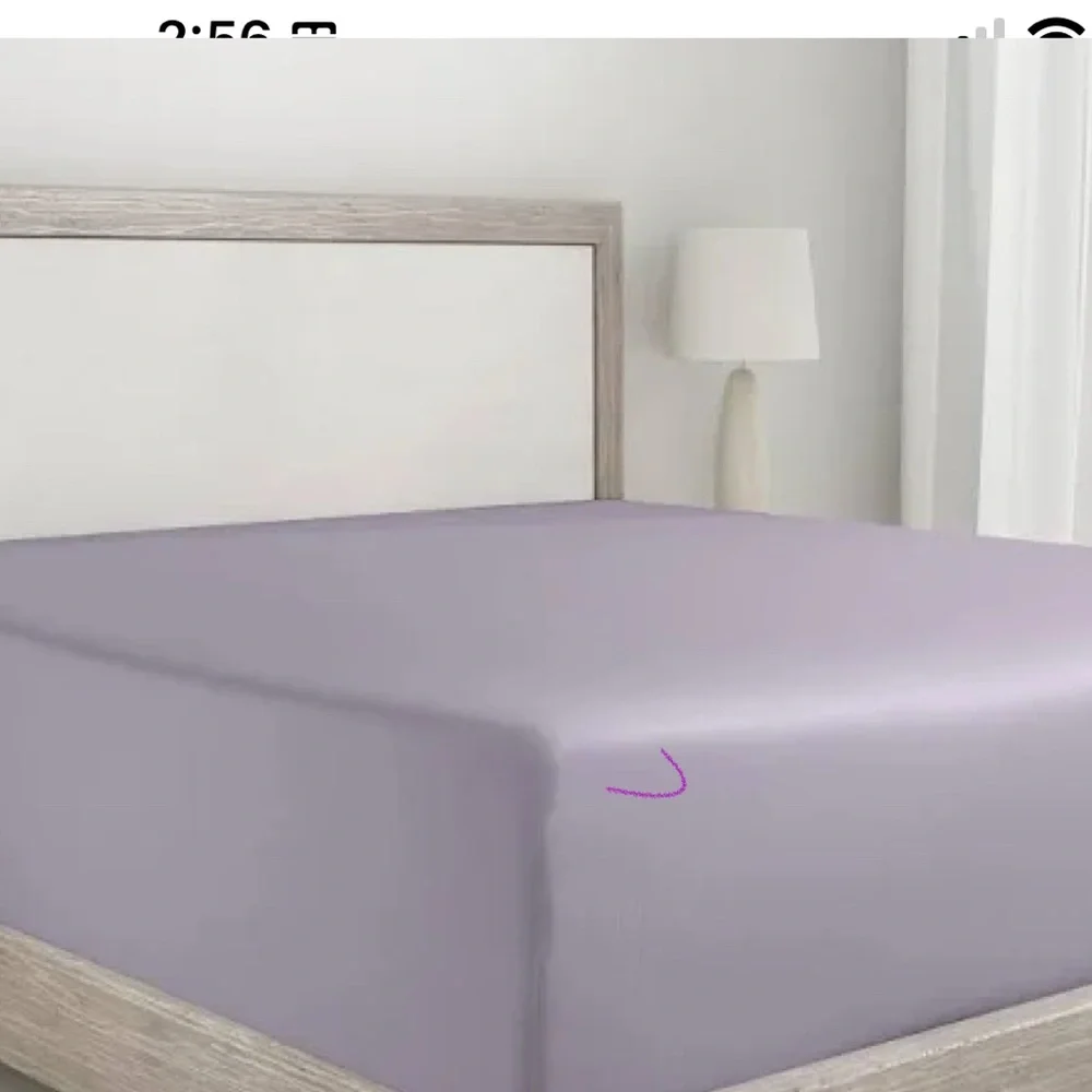 - Beautiful lavender king size fitted sheet